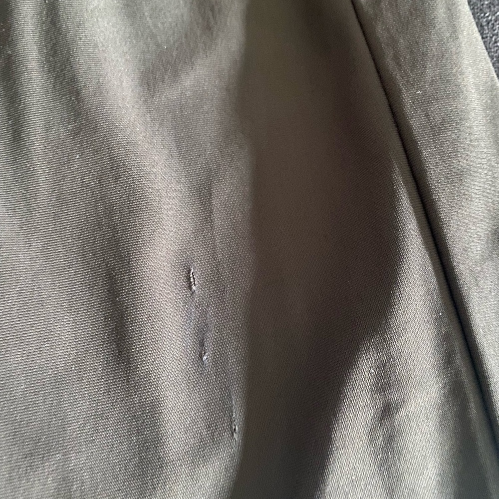 Lululemon Women's Casual Olive Green Pants in Size 8 - Picture 8 of 9